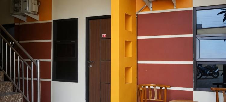 RedDoorz Near Stasiun Kroya图片
