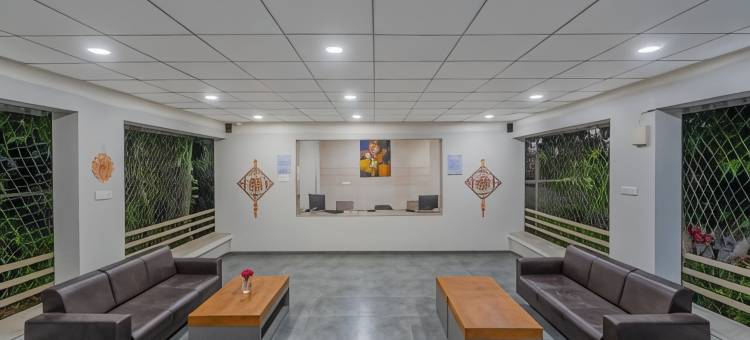 斯特林吉尔酒店(Sterling Gir)图片