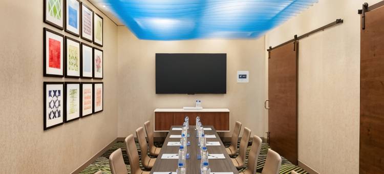 比弗丹智选假日套房酒店(Holiday Inn Express & Suites Beaver DAM)图片