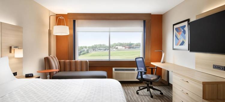 卡尔加里机场小道东北智选假日套房酒店(Holiday Inn Express & Suites Calgary Airport Trail NE)图片