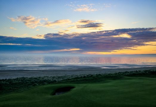 Turnberry Apartments Hotel Overview