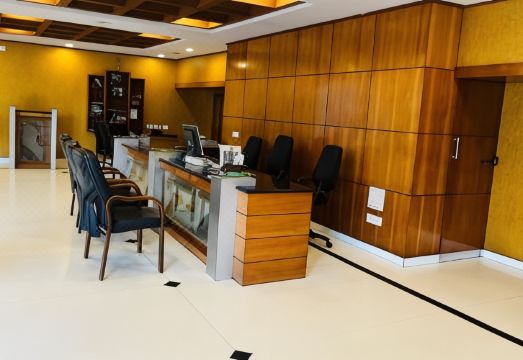 Kpm Regency Hotel Overview