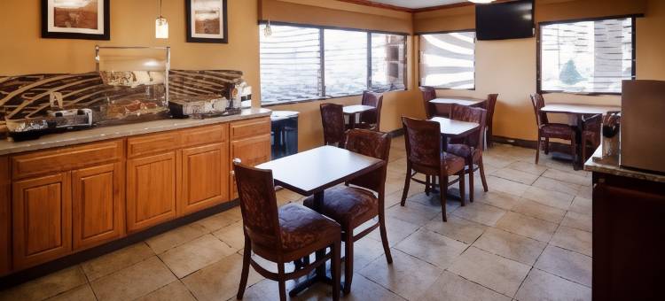 马丁斯维尔贝斯特韦斯特酒店(Best Western Martinsville Inn)图片