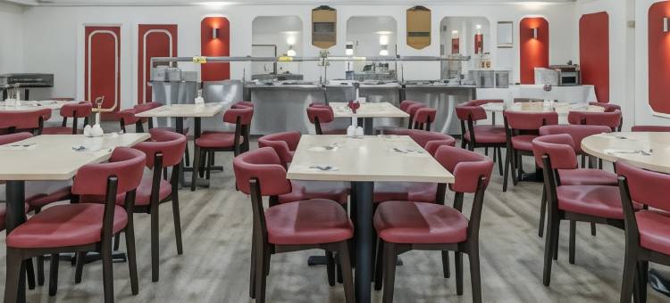 布列塔尼亚拉斯山酒店(Russ Hill Hotel)图片