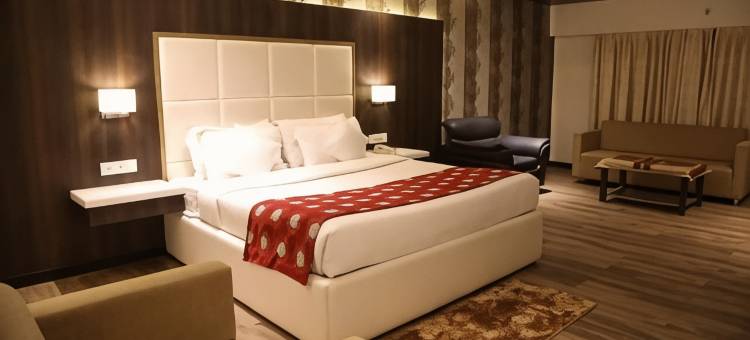 The Four Seasons Recreation图片