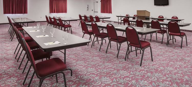 曼哈顿温德姆速8酒店(Super 8 by Wyndham Manhattan KS)图片