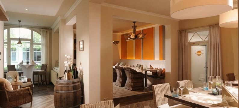 四季酒店库隆斯博恩(Hotel IV Jahreszeiten Kühlungsborn)图片