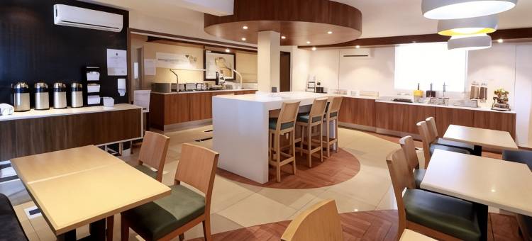 Holiday Inn Express 彼德拉斯内格拉斯(Holiday Inn Express Piedras Negras)图片