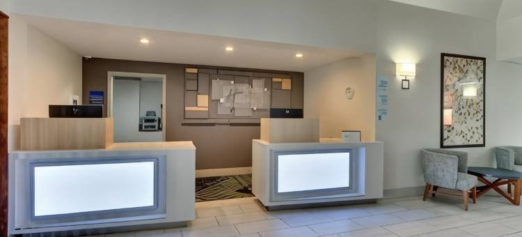 智选假日套房酒店坏的AXE(Holiday Inn Express & Suites Bad Axe)图片