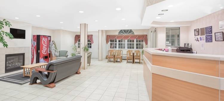 科尔法克斯-牛顿麦客达套房酒店(Microtel Inn & Suites by Wyndham Colfax/Newton)图片