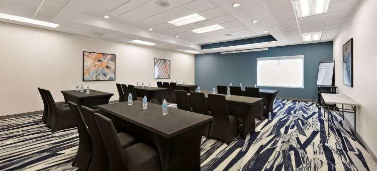 易斯特布罗德270舒适套房酒店(Comfort Suites Columbus East Broad)图片