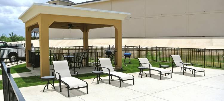 希尔顿欢朋酒店-卡里索斯普林斯(Hampton Inn Carrizo Springs)图片