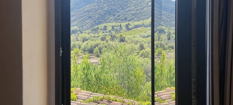 Holiday Home in Lacoste with Pool图片