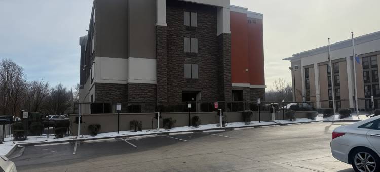 莱利/都林机场欢朋酒店(Hampton Inn Raleigh/Durham-Airport)图片