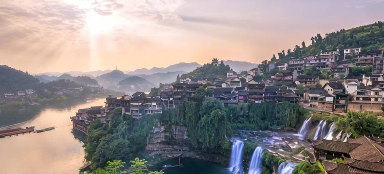 芙蓉镇华木轩客栈(景区东门店)图片