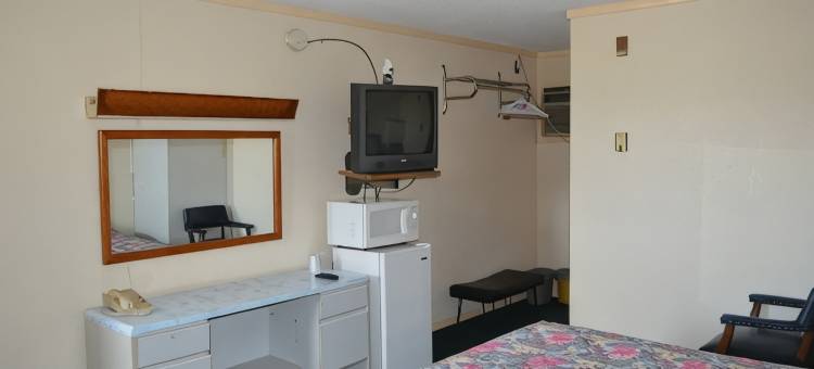 OYO 卡普里汽车旅馆 埃尔伍德, 瓦西纳(Capri Motel by OYO Elwood, Wathena)图片