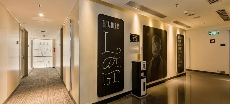 梅拉瓦麦克斯万高级酒店(MaxOneHotels @ Premier Melawai)图片