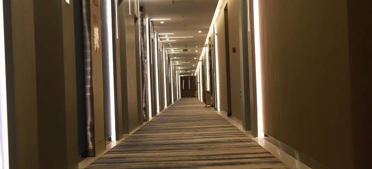 都市118 ·精选酒店(句容仙林湖森林公园店)图片