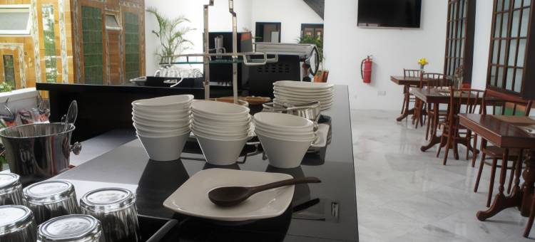 麒麟海峡酒店(Heeren Straits Hotel)图片
