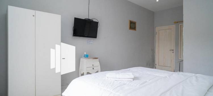 阿卡西亚清真之家-靠近日惹艾西雅大学-红门酒店合作(House Acasia Syariah Near Universitas Aisyiah Yogyakarta Mitra RedDoorz)图片