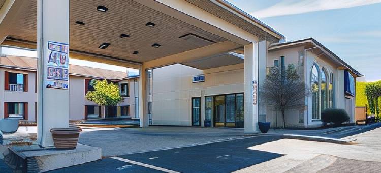 密苏里汉尼拔 6 号汽车旅馆(Motel 6 Hannibal, MO)图片