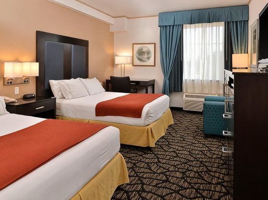 智选假日套房酒店莱克伍德