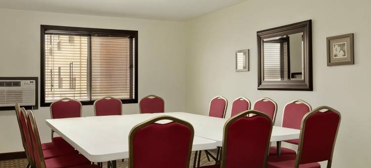 道奇堡戴斯酒店(Days Inn by Wyndham Fort Dodge)图片