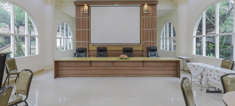 红多兹伊斯兰酒店@玛琅克洛珍(RedDoorz Syariah @ Klojen Malang)图片