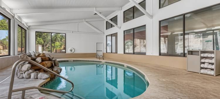 鲁伊多索贝斯特韦斯特优质酒店(Best Western Plus Ruidoso Inn)图片