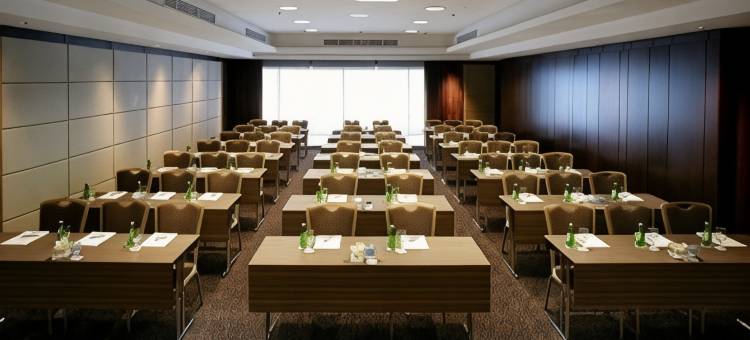 迪拜La Suite酒店及公寓(La Suite Dubai Hotel & Apartments)图片