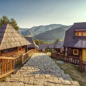 塞尔维亚贝尔格莱德+诺维萨德7日6晚私家团