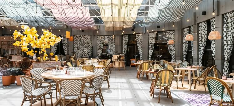 诺富特阿特里亚尼姆斯中心酒店(Novotel Atria Nîmes Centre)图片