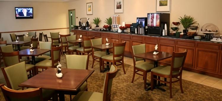 布卢明顿诺莫尔卡尔森江山旅馆套房(Country Inn & Suites by Radisson, Jacksonville West, FL)图片