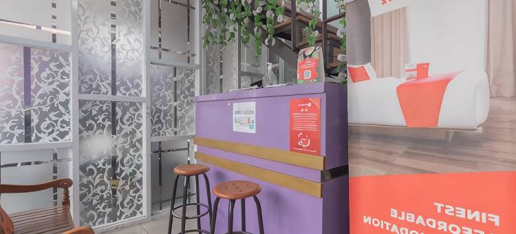 红多兹酒店-万隆加托特苏布罗托街3号(RedDoorz @ Gatot Subroto Street Bandung 3)图片