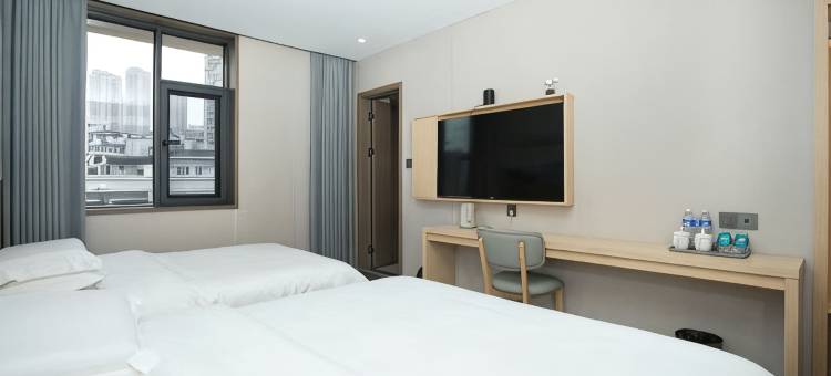 重庆朵兰大酒店(黔江汽车南站店)图片