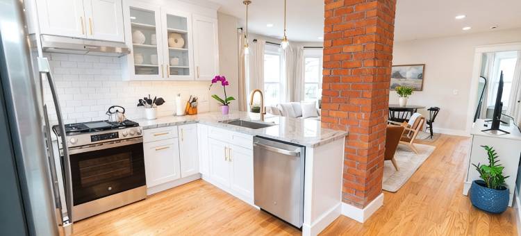 纽黑文安妮女王: 耶鲁大学 & Downtown 宽敞度假屋(The Queen Anne: Spacious New Haven Retreat, Close to Yale & Downtown)图片