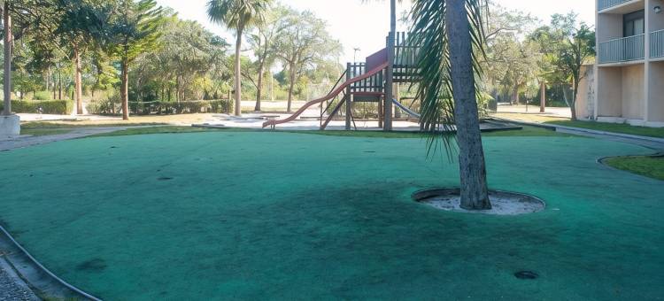 奥兰多湖布纳维斯塔南红狮酒店(Red Lion Hotel Orlando Lake Buena Vista South)图片