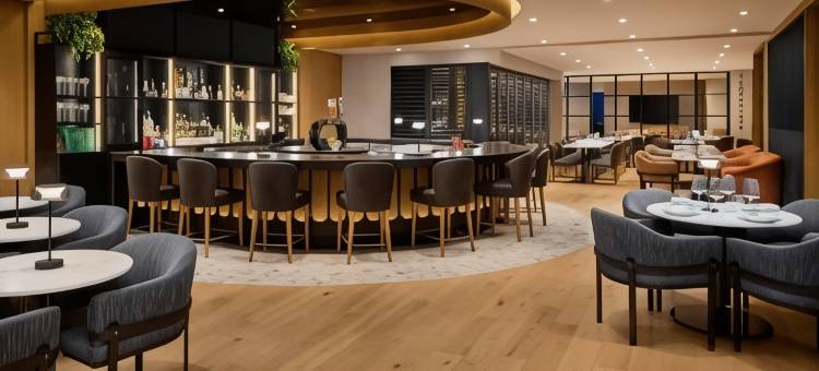 蒙特利尔拉瓦尔Ômage酒店，臻品之选(Ômage Hotel, Montreal Laval, a Tribute Portfolio Hotel)图片