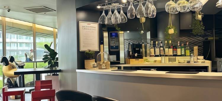 巴黎戴高乐机场阿克蒂苏尔斯施坦丁套房酒店(Standing Hotel Suites by Actisource)图片