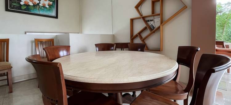 乌尔班维尤清真卡尼加拉巴图酒店(Urbanview Syariah Hotel Kanigara Batu)图片