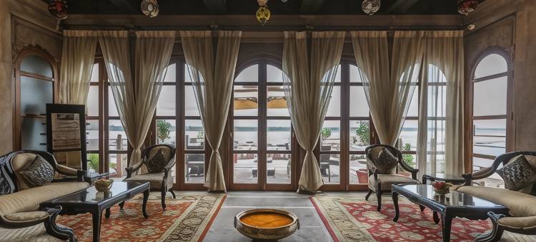 菠罗奈斯-布里吉拉玛宫殿-恒河畔(BrijRama Palace, Varanasi - by the Ganges)图片