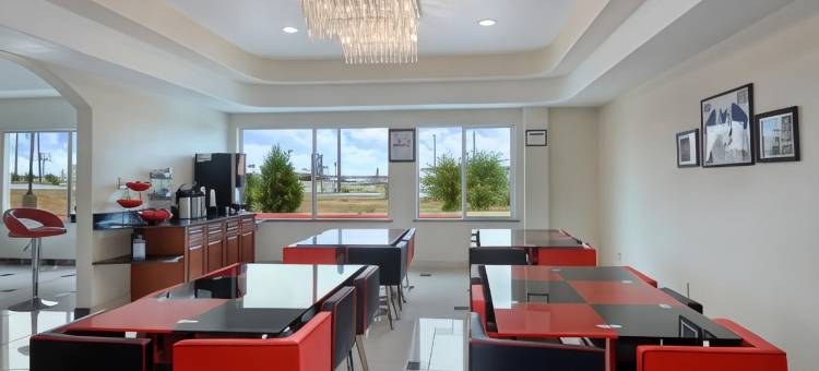 南韦科华美达酒店(Ramada by Wyndham South Waco)图片