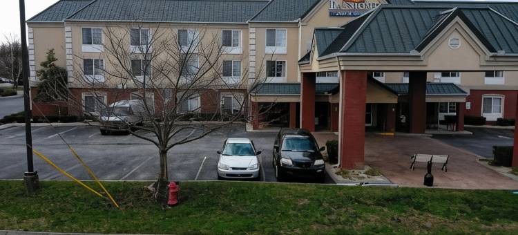 克林顿呗盟套房酒店(Baymont by Wyndham Clinton)图片