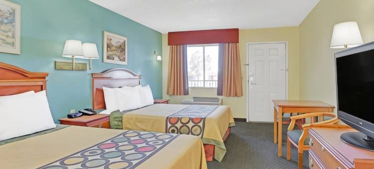 图森市中心会议中心速8酒店(Super 8 by Wyndham Tucson Downtown Convention Center)图片