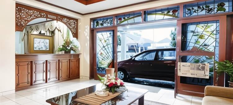 格里亚德库苏马萨希德酒店(Hotel Griyadi Kusuma Sahid)图片