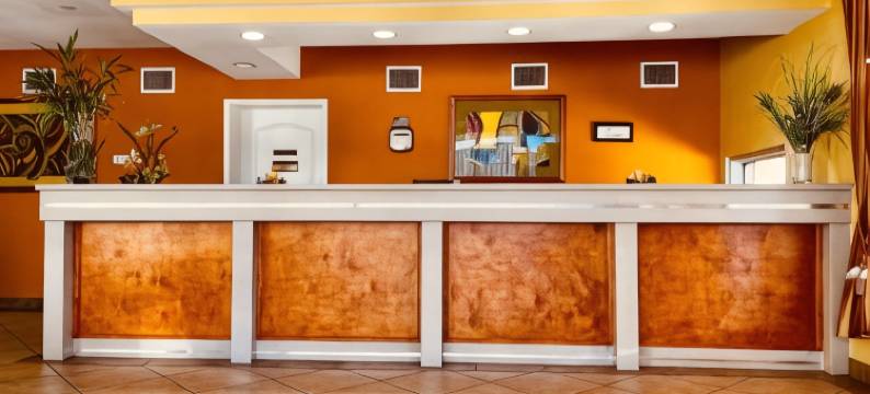 德里奥伊克诺旅馆(Econo Lodge Del Rio)图片