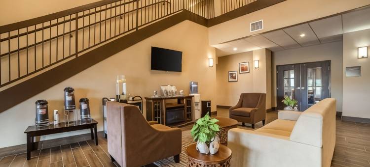 弗纳尔-国家公园区舒适套房酒店(Comfort Inn & Suites Vernal - National Monument Area)图片