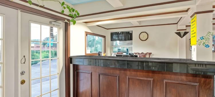 拉马克-得克萨斯城区速8酒店(Super 8 by Wyndham la Marque TX/Texas City Area)图片