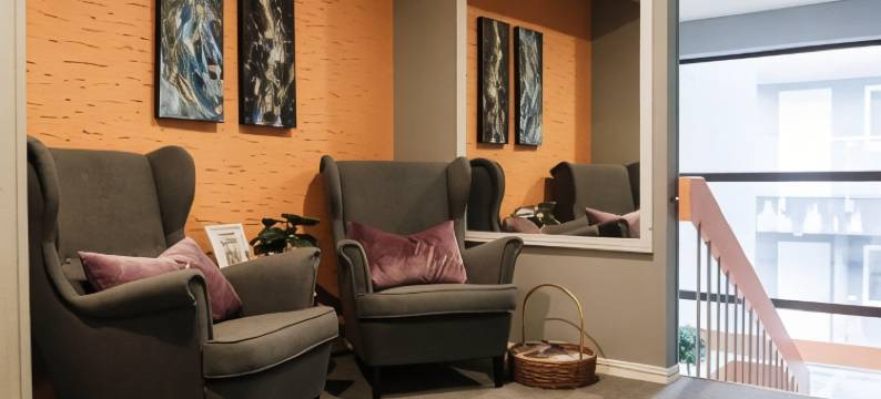 许斯内斯森特伦酒店(Husnes Sentrum Hotell)图片