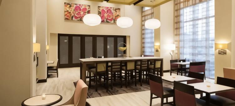 奥兰治堡希尔顿欢朋套房酒店(Hampton Inn & Suites Orangeburg)图片